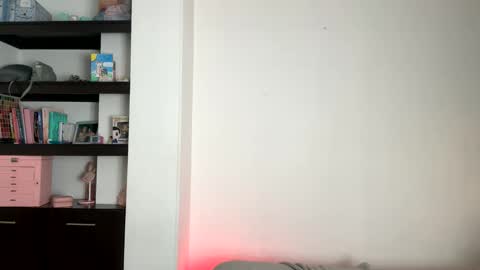 valerie07 online show from 15, 4, 2026