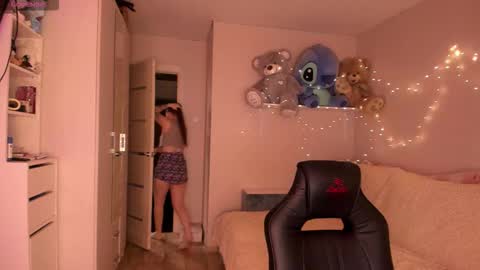 Snapshot of valerie_cutee chatting on 26, 2, 2026 Lera online show from 26, 2, 2026