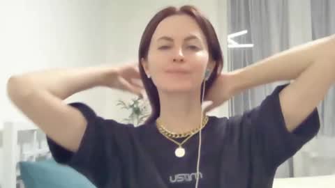 valerie_rose777 online show from 11, 1, 2025