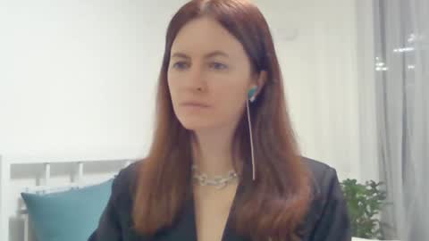 valerie_rose777 online show from 1, 2, 2025