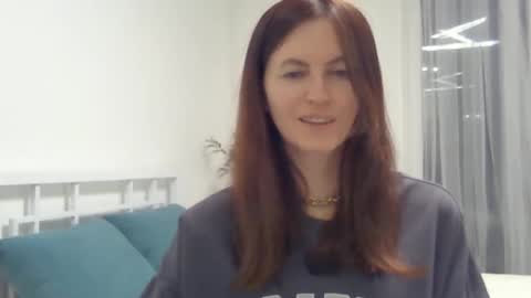 valerie_rose777 online show from 8, 2, 2025