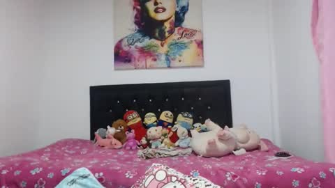 Snapshot of valerie_rousse chatting on 25, 2, 2025 valerie_rousse online show from 25, 2, 2025