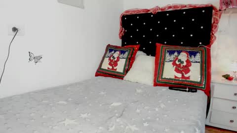 Snapshot of valeriebl chatting on 1, 12, 2025 Valerie Blake online show from 1, 12, 2025