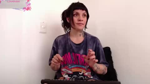 valeriees_ online show from 3, 2, 2026