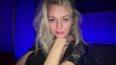 Valerie  online show from 8, 10, 2025