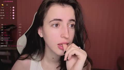 Snapshot of valeritiio chatting on 5, 10, 2025 valeritiio online show from 5, 10, 2025