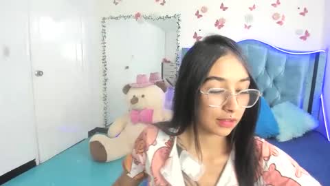 Snapshot of valery_taylor_1 chatting on 7, 4, 2026 valery online show from 7, 4, 2026