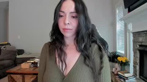 Snapshot of valerysquirt_19 chatting on 16, 9, 2025 valerie online show from 16, 9, 2025