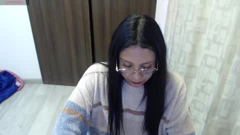 valevicious online show from 4, 3, 2025