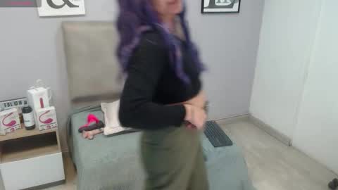 valevicious online show from 4, 11, 2025