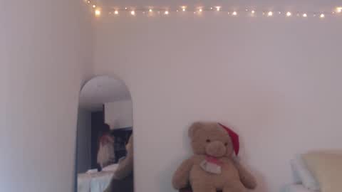 Snapshot of valientegirl_ chatting on 3, 3, 2026 VALIENTE online show from 3, 3, 2026