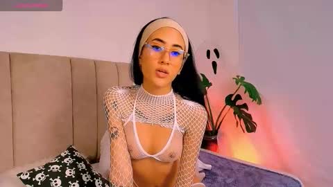 Val  online show from 23, 10, 2025
