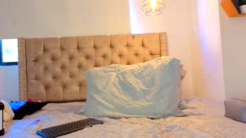 Valkiry Monts online show from 1, 6, 2026