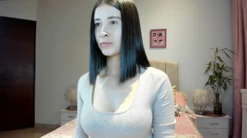 Snapshot of vallejo_macarena chatting on 27, 10, 2025 Macarena online show from 27, 10, 2025
