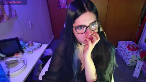 Im Violet online show from 22, 12, 2024