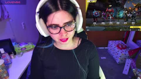 Im Violet online show from 23, 12, 2024