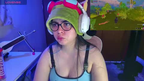 Im Violet online show from 4, 3, 2025