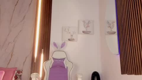 Snapshot of valloletsamar chatting on 16, 9, 2025 Vallolet Peach  online show from 16, 9, 2025