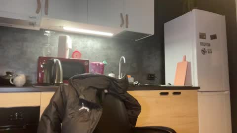 Snapshot of valorant_girl chatting on 6, 1, 2025 Little Devil online show from 6, 1, 2025