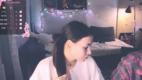 Snapshot of valorant_girl chatting on 9, 2, 2025 Little Devil online show from 9, 2, 2025