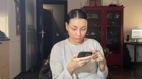 Snapshot of valorant_girl chatting on 15, 2, 2025 Little Devil online show from 15, 2, 2025
