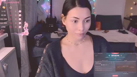 Snapshot of valorant_girl chatting on 27, 2, 2025 Little Devil online show from 27, 2, 2025
