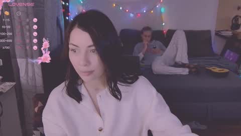 Snapshot of valorant_girl chatting on 1, 3, 2025 Little Devil online show from 1, 3, 2025