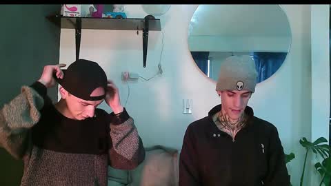 Vamp Noah and Dan online show from 30, 1, 2025