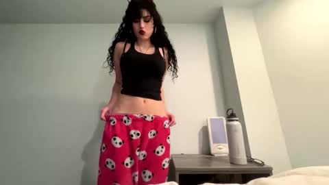 Snapshot of vampgatita chatting on 11, 10, 2025 vampgatita online show from 11, 10, 2025