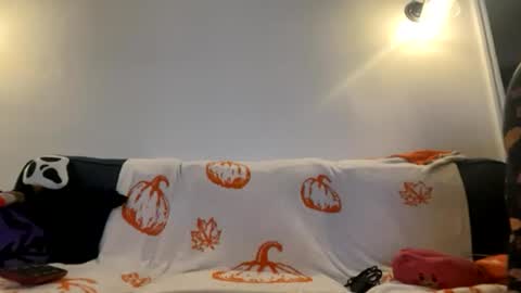 vampgatita online show from 8, 7, 2026
