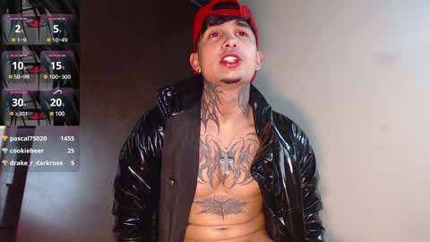 Snapshot of vampiredavyd chatting on 27, 12, 2024 david guzman i model independenthelp me with a thumbs up online show from 27, 12, 2024