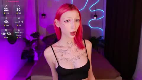 Snapshot of vampray_ chatting on 7, 7, 2026 Leyla online show from 7, 7, 2026