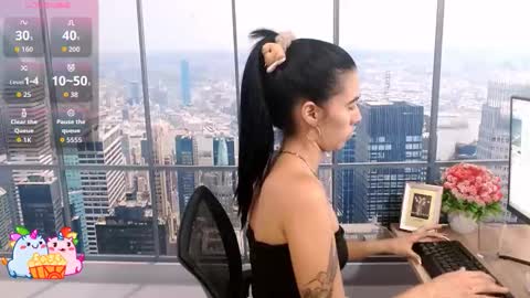 VANESA online show from 9, 10, 2025