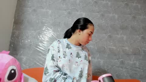 vanessaadol online show from 7, 2, 2025