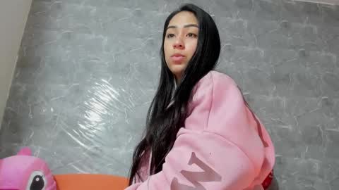 vanessaadol online show from 2, 3, 2025