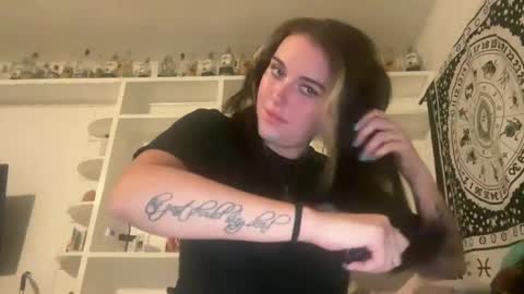 vanessaluvs2play online show from 28, 9, 2025