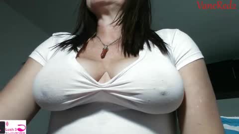 Vanesared2 online show from 8, 10, 2025