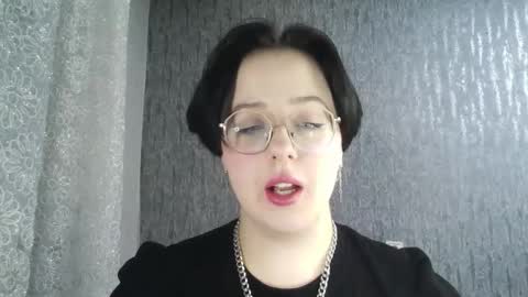 vanessashadow online show from 14, 12, 2025