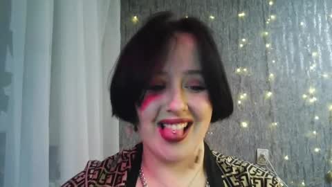 vanessashadow online show from 2, 4, 2026