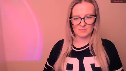 Mia online show from 16, 2, 2026