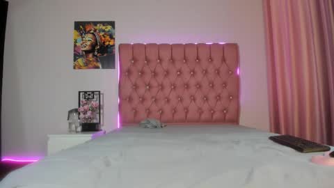 VanillaFlo online show from 24, 11, 2025