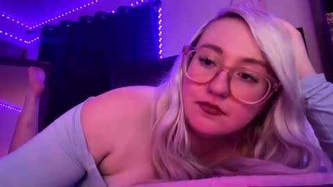 vanillapuddingpie online show from 11, 4, 2026