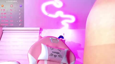 Snapshot of vannessa_shy chatting on 3, 1, 2025 Vanesa online show from 3, 1, 2025