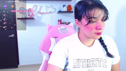 Snapshot of vannessa_shy chatting on 2, 2, 2025 Vanesa online show from 2, 2, 2025