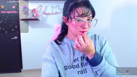 Snapshot of vannessa_shy chatting on 15, 2, 2025 Vanesa online show from 15, 2, 2025