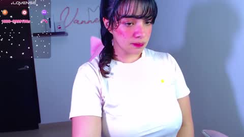 Snapshot of vannessa_shy chatting on 11, 3, 2025 Vanesa online show from 11, 3, 2025