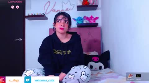 Snapshot of vannessa_shy chatting on 30, 10, 2025 Vanesa online show from 30, 10, 2025