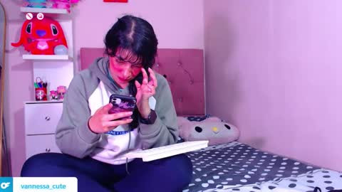 Vanesa online show from 25, 11, 2025