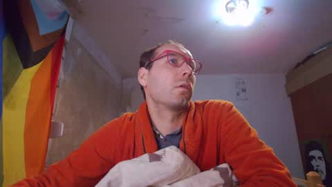 Snapshot of vanya101 chatting on 29, 12, 2024 Vanya Gold online show from 29, 12, 2024