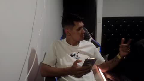 Snapshot of varonelite chatting on 1, 3, 2026 Andres online show from 1, 3, 2026